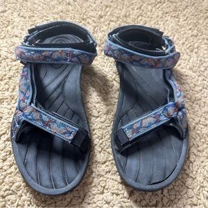 Womens TEVA Sandals Tribal Water Hiking Sports Shoes Pretty Rugged Mae Size 7